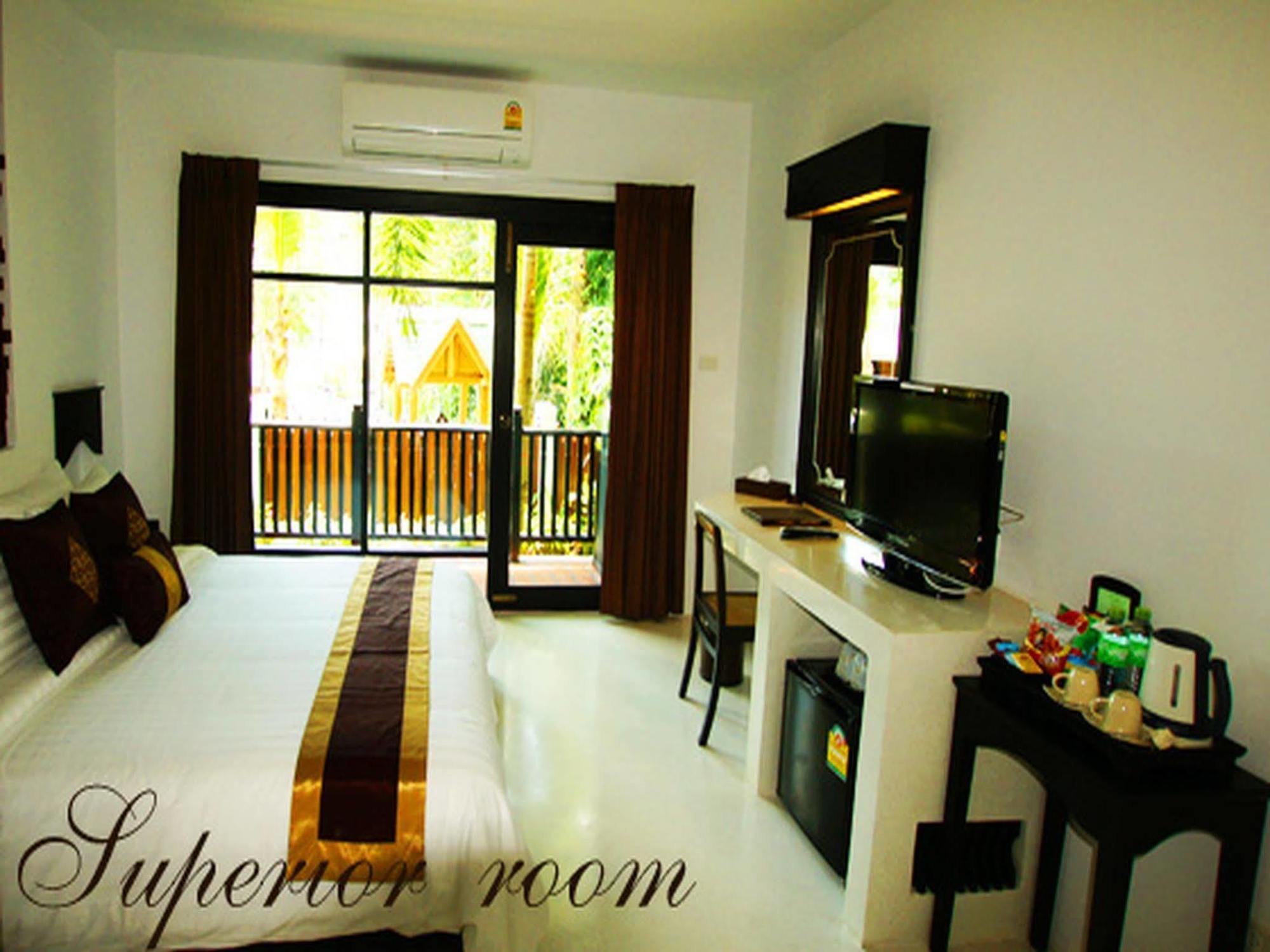 Numsai Khaosuay Resort Ранонг Екстериор снимка